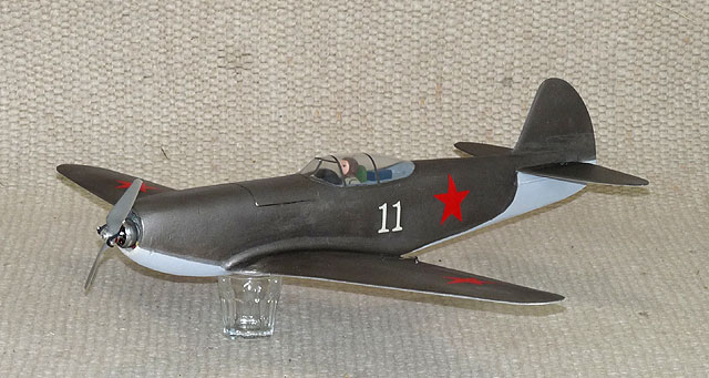 Mini Jak-9U