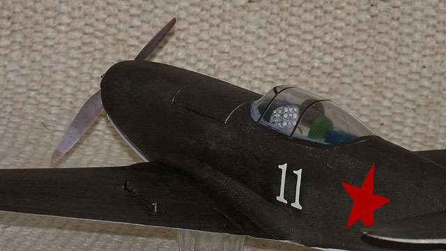 Mini Jak-9U