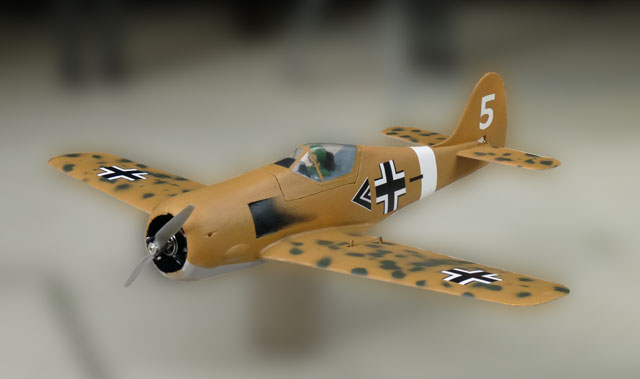 Mini FW-190 @ fly2air.com